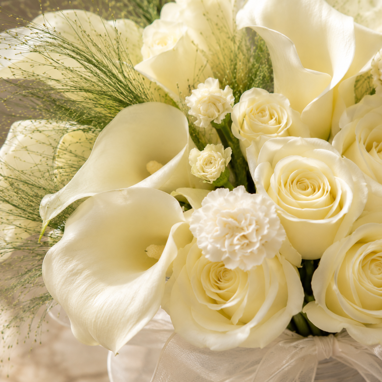 Ivory Serenade (Calla Lilies, Roses, Lisianthus) | Fresh Flower Bouquet