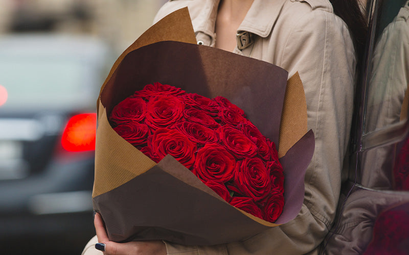 Classic red rose bouquet for Valentine's Day celebrations