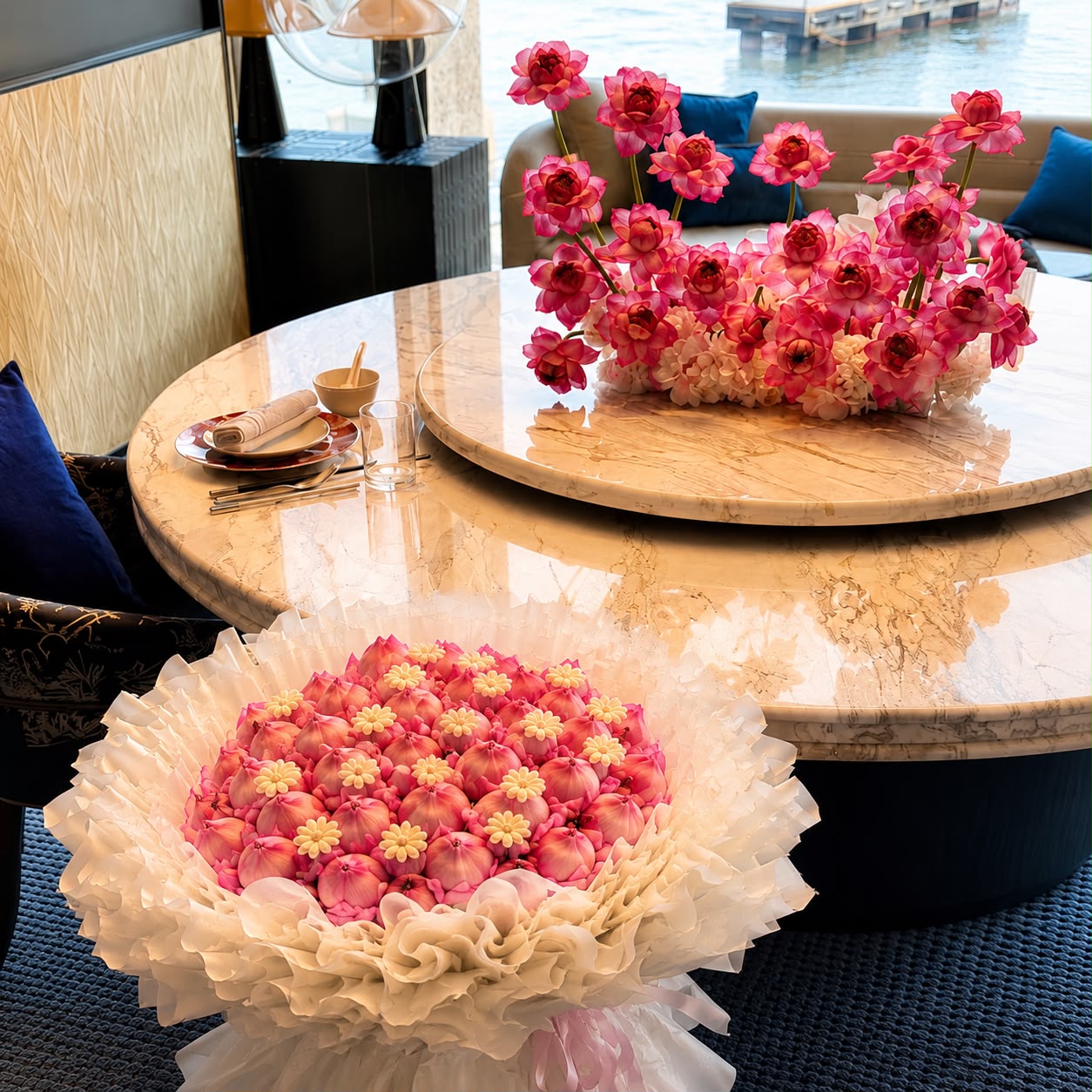Lotus Éclat – 30 Pink Lotus | Grand Flower Bouquet
